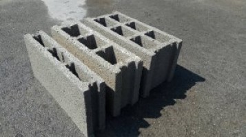 BETONSKI BLOK 25 (25X19X39)